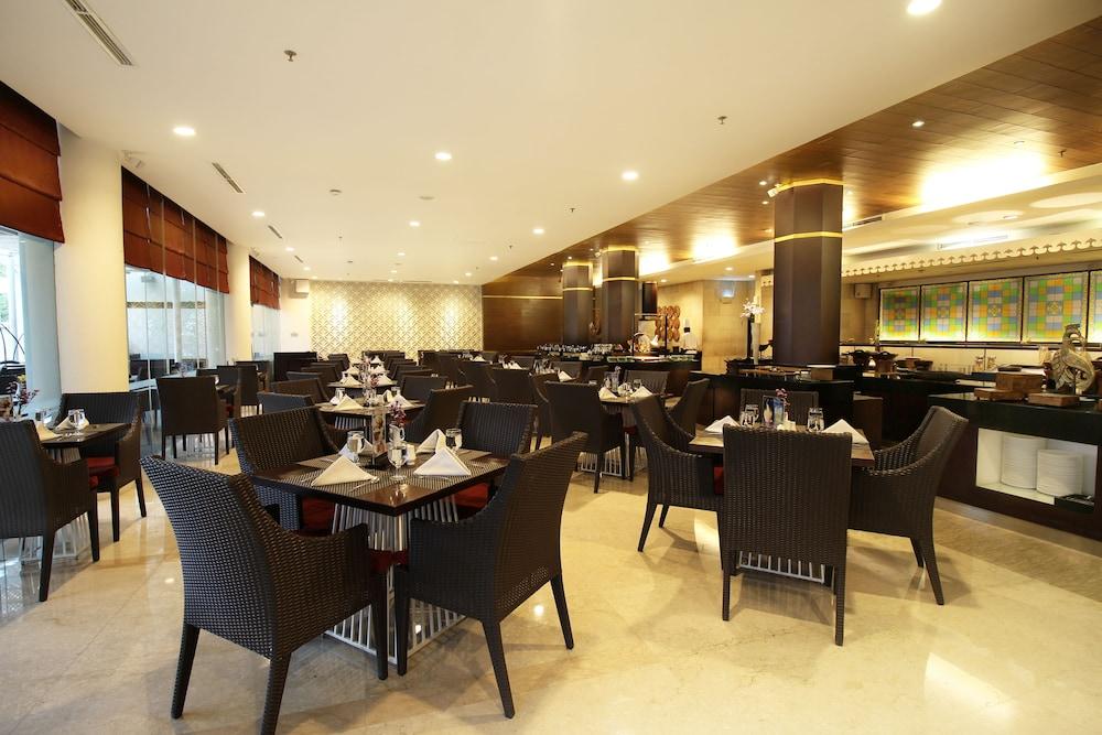 Hotel Santika Premiere Jogja Jogjacarta Exterior foto